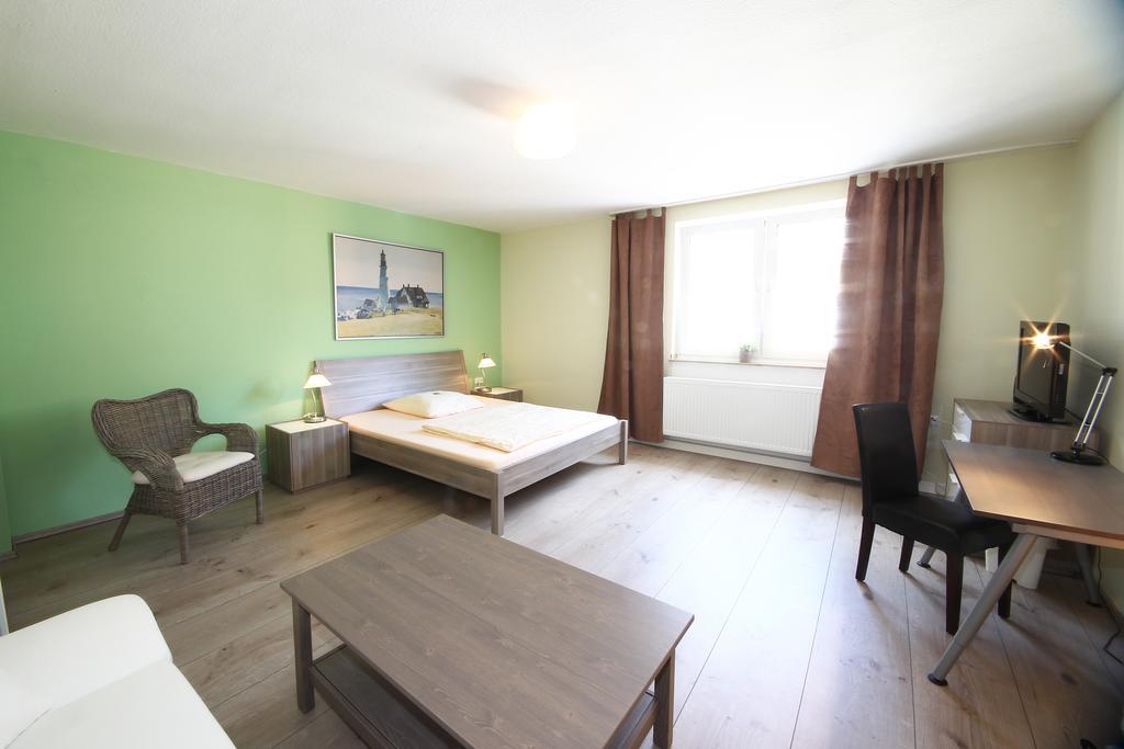 Stadthotel Juelich - Hotelwohnungen ภายนอก รูปภาพ