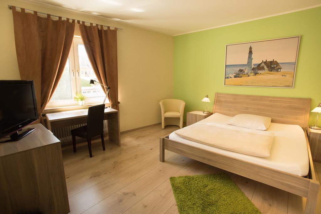 Stadthotel Juelich - Hotelwohnungen ภายนอก รูปภาพ