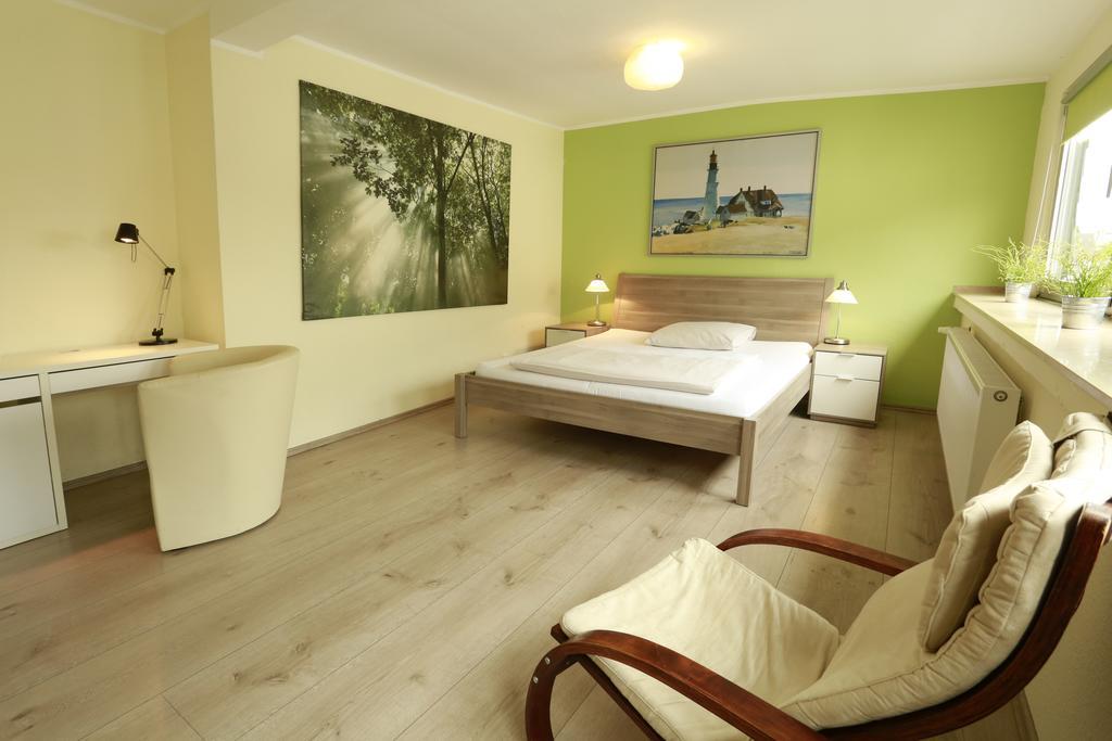 Stadthotel Juelich - Hotelwohnungen ภายนอก รูปภาพ